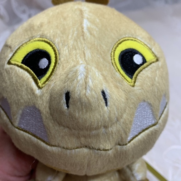Spin Master 2017 How to Train Your Dragon Meatlug 6" Plush - Picture 4 of 7